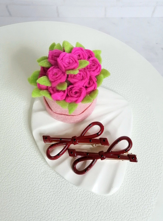 گیره انبری فلزی پاپیونی خال دار